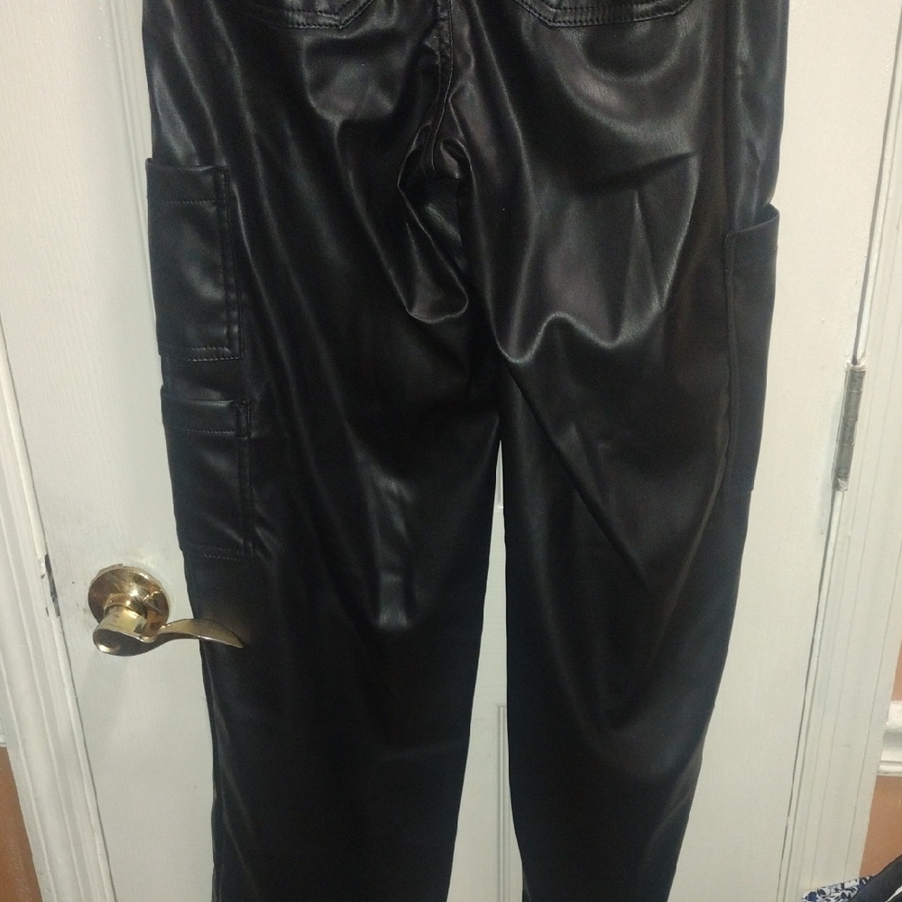 No Boundaries Black Faux Leather Cargo Pants - Picture 10 of 10
